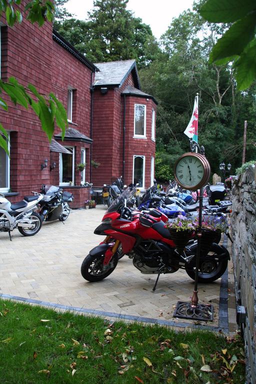 Lledr House Hostel Near Two Zip World Sites Dolwyddelan Exterior photo